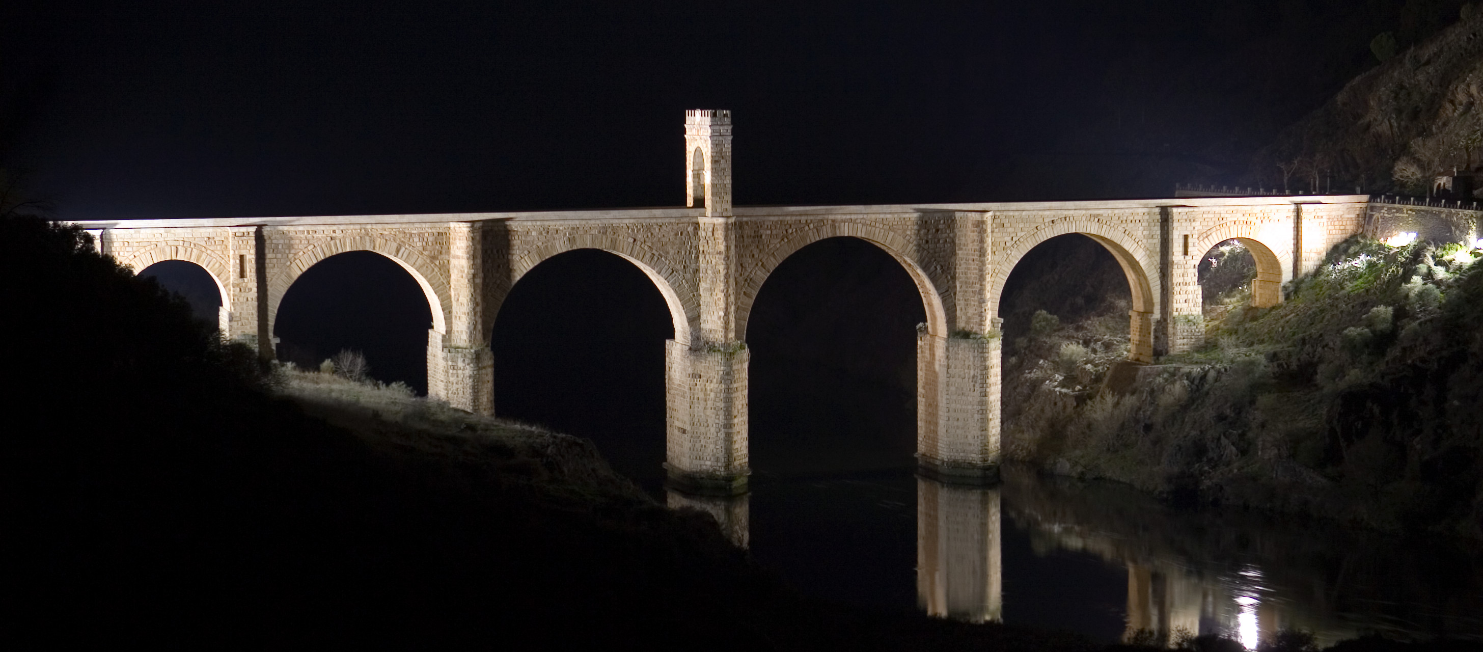 Resultado de imagen para puente romano de alcantara