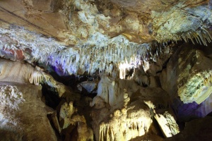 Fuentes de León Caves