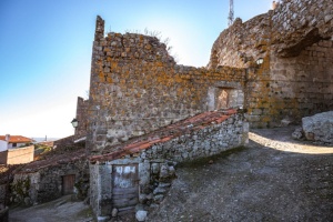 Castillo de Santibáñez el Alto