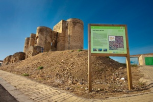 Castillo de Villalba de los Barros